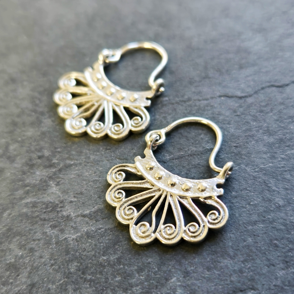 NWT Baizaar Sterling Silver Curl Decorated Hoop Earrings